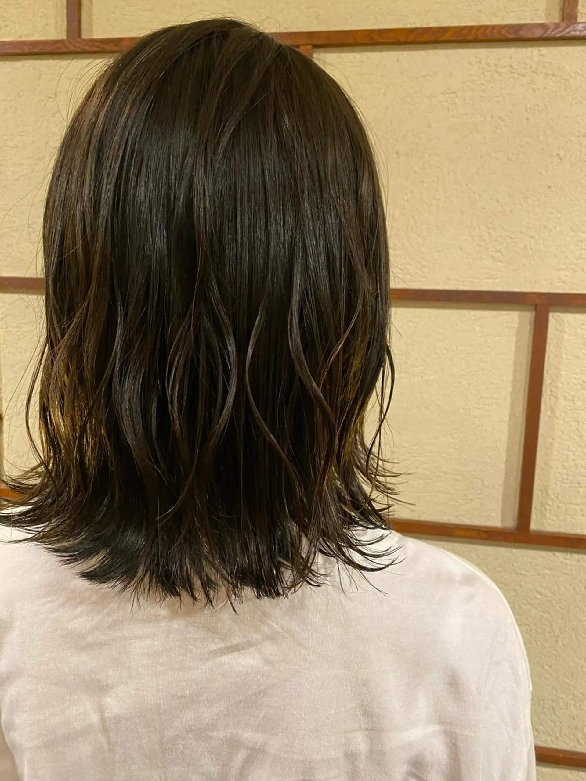 ミディアム 白井 雅美のヘアスタイル