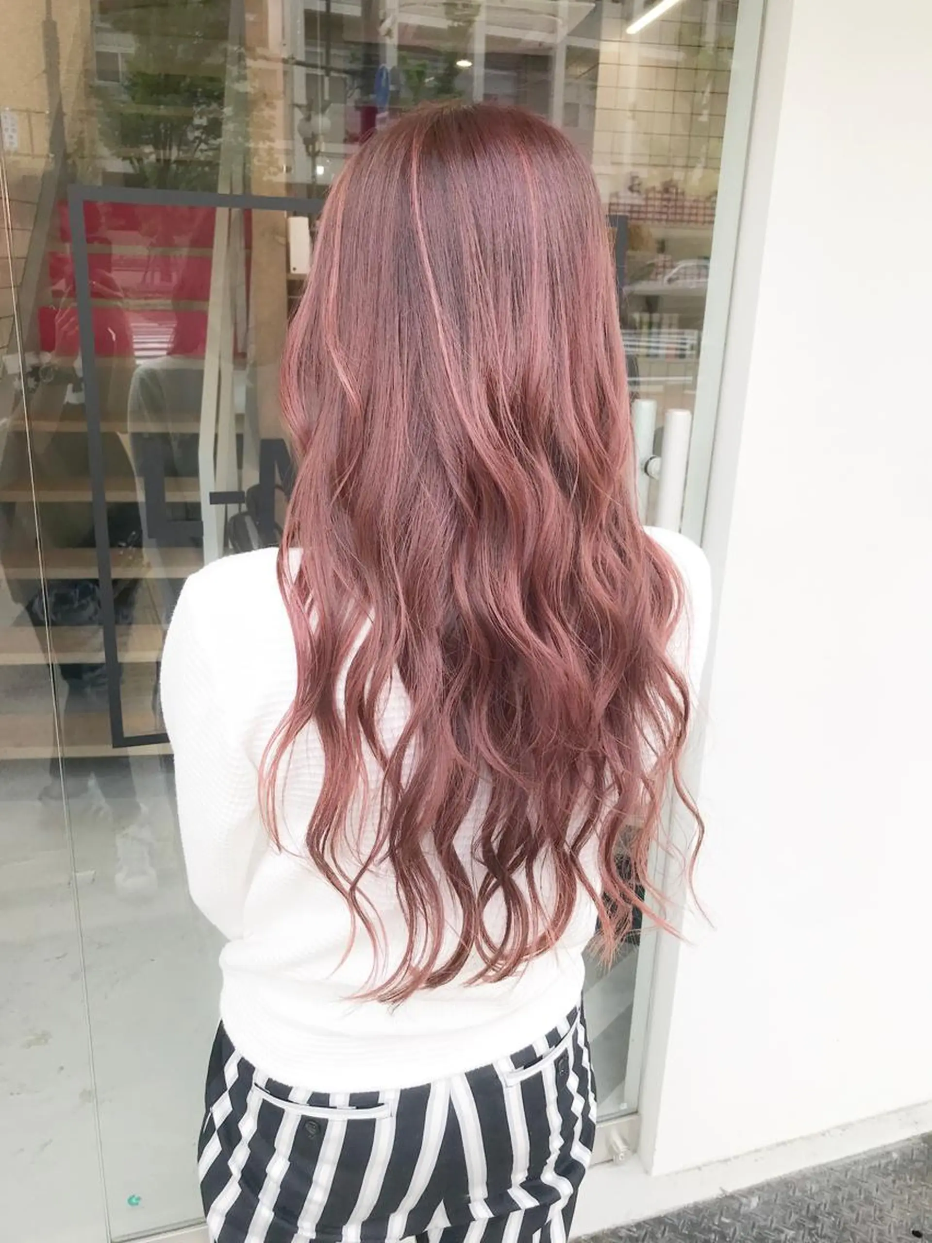 セミロング カラー ヘアカラー トリートメント ANBEL所属・ANBEL代表 西尾裕樹のヘアスタイル