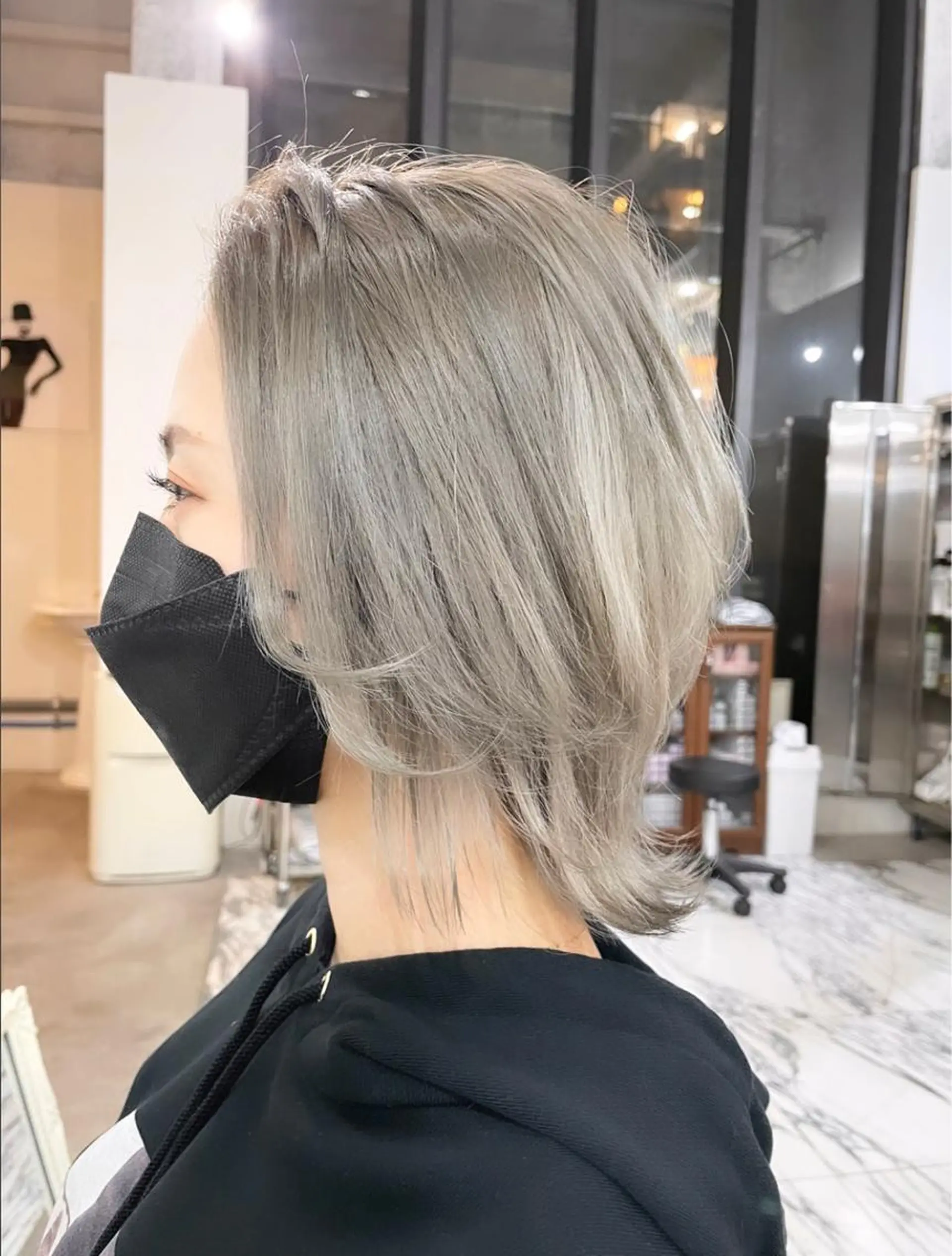 ミディアム カラー ブリーチ ケアブリーチ 🩵縮毛矯正  髪質 改善 ツヤ髪🩵のヘアスタイル