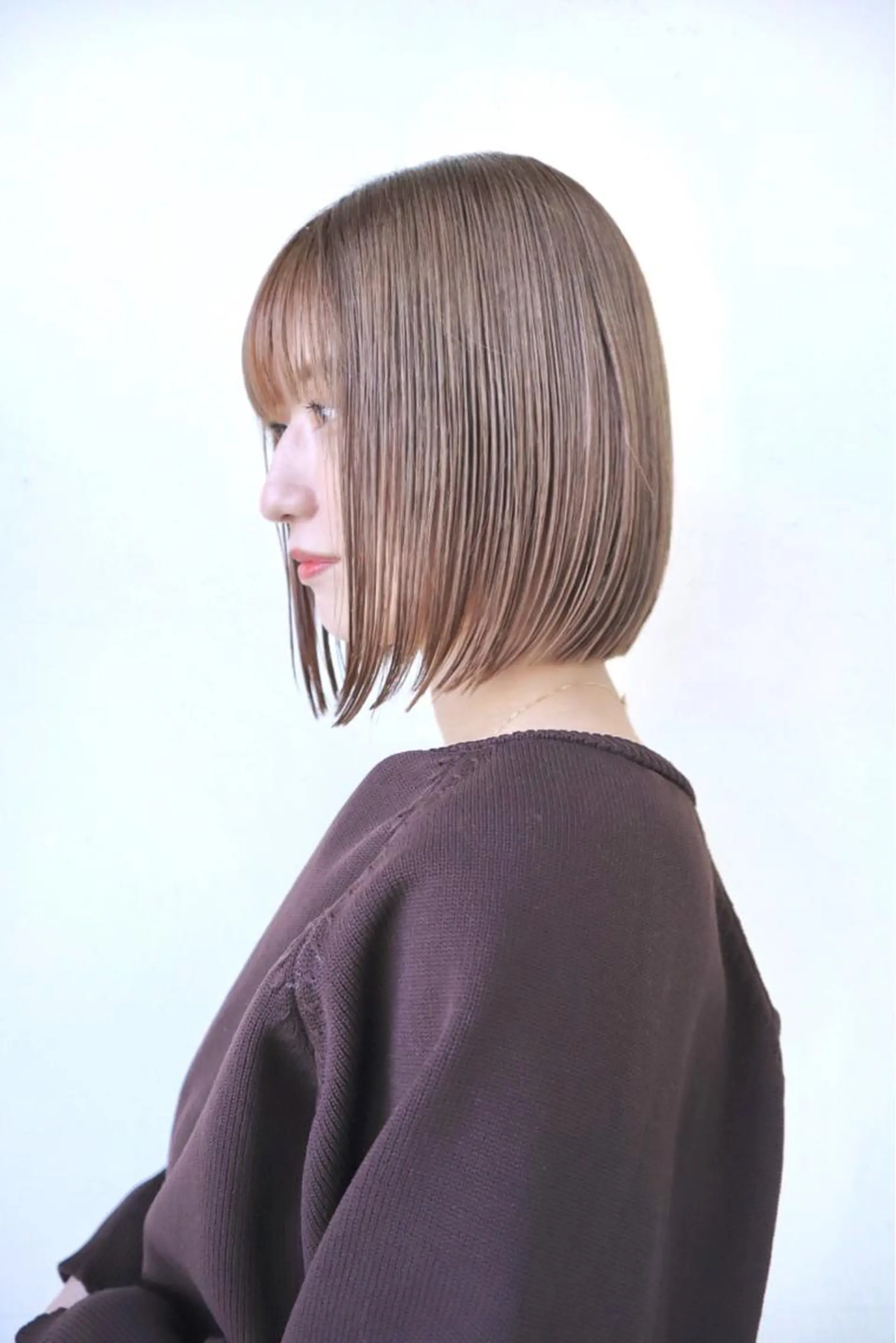 ショート カラー 透明感カラー ボブ 顔周りカット 髪質改善 ショートヘア カット ヘアカラー 小町康耀　ボブ /顔周りレイヤーのヘアスタイル