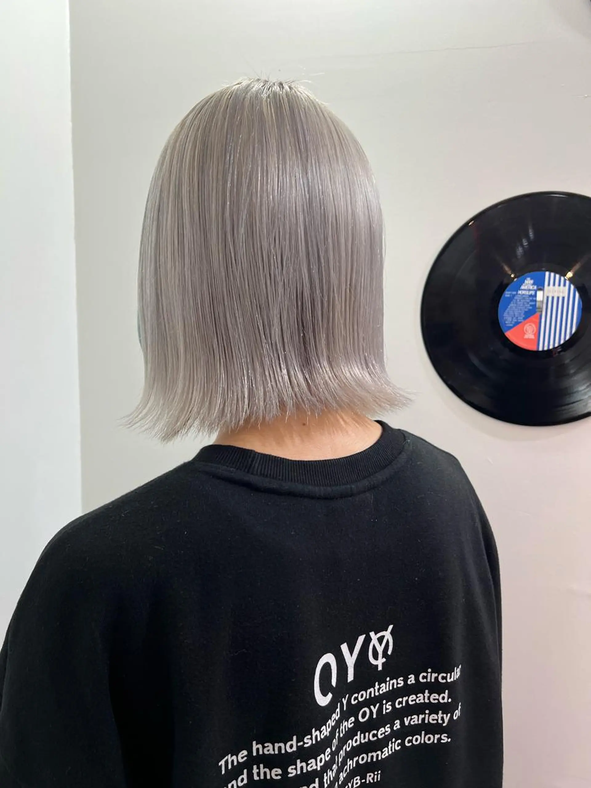 ショート カラー ヘアアレンジ 🧨ブリーチー×ボブ レイヤー💎じゅえるのヘアスタイル