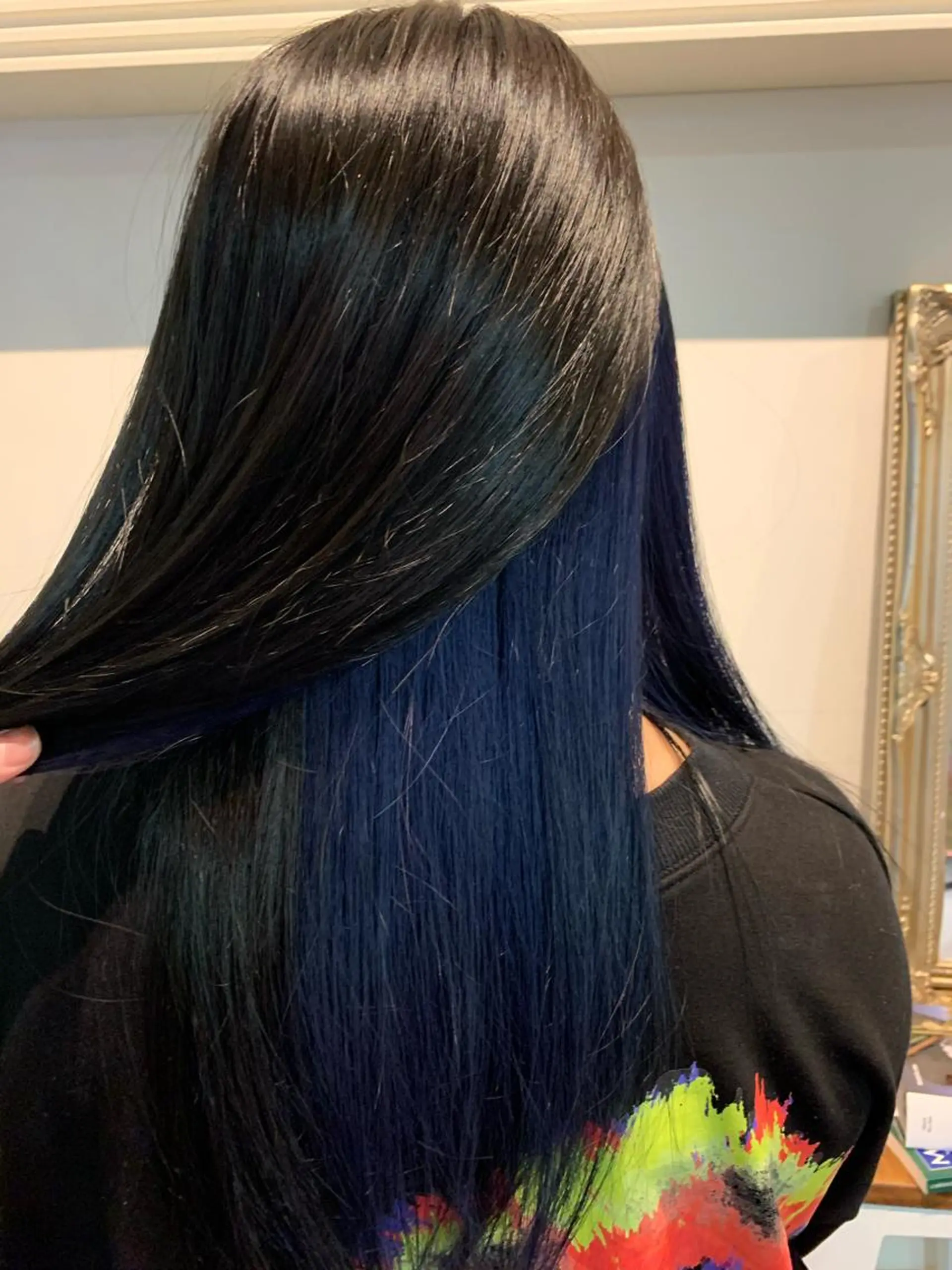 セミロング カラー ブルーカラー インナーカラー ネイビーカラー ヘアカラー トリートメント ヘアセット 金子 廉のヘアスタイル