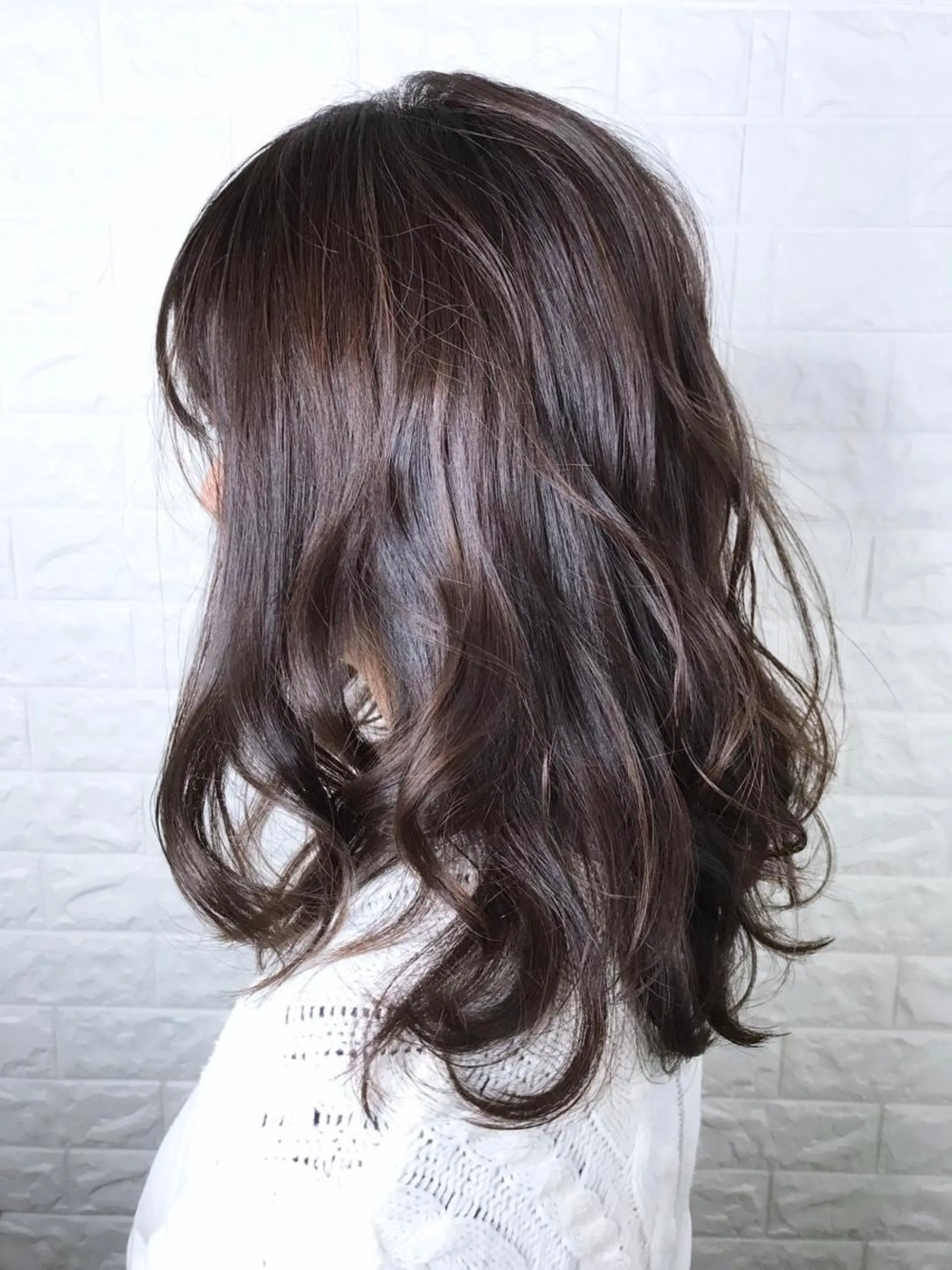 ミディアム カラー アッシュ ハイライトカラー イルミナカラー ハイライト エイジングケア特化 美容師✂️山崎竜二のヘアスタイル