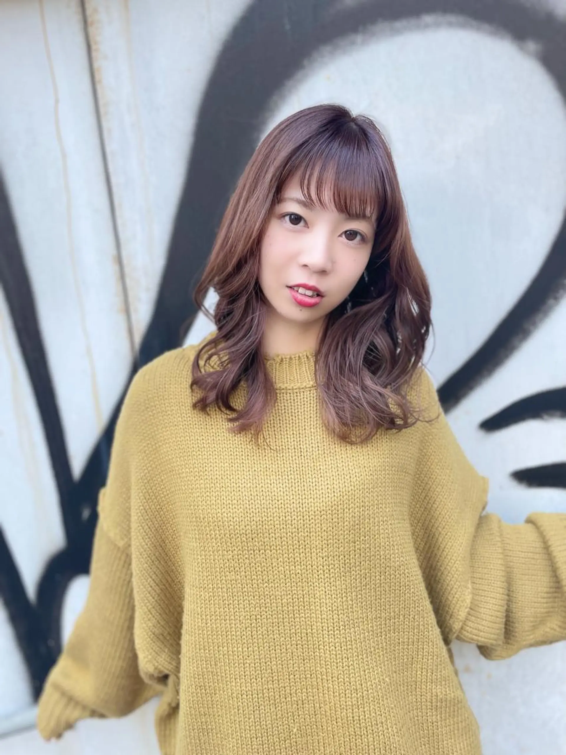 セミロング 韓国風ヘア カット パーマ トリートメント TMJ所属・バズる韓国ヘア 🇰🇷溝邊　拓麿のヘアスタイル