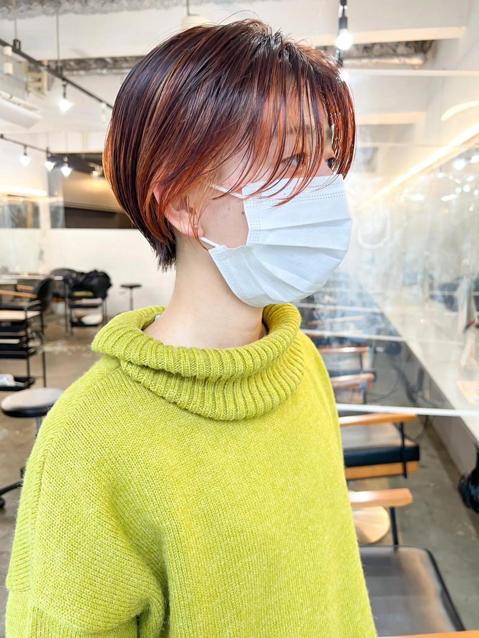 ショート カラー ハンサムショート イヤリングカラー ハイライトカラー ハイライト ショートヘア カット ヘアカラー デザインカラー/ 火ノ見🪡のヘアスタイル