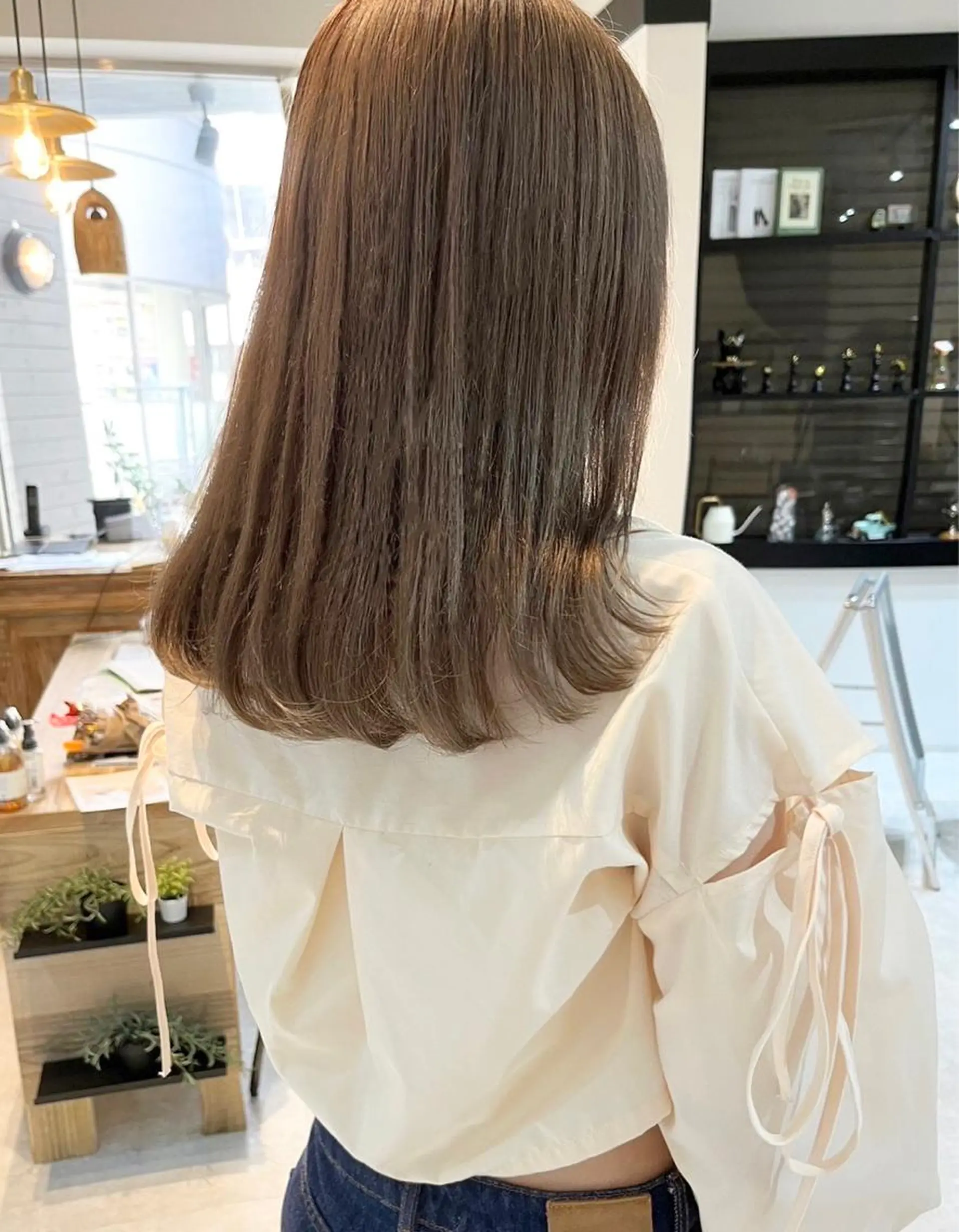 ロング ヘアカラー トリートメント Juri 暖色/ツヤ感カラーのヘアスタイル