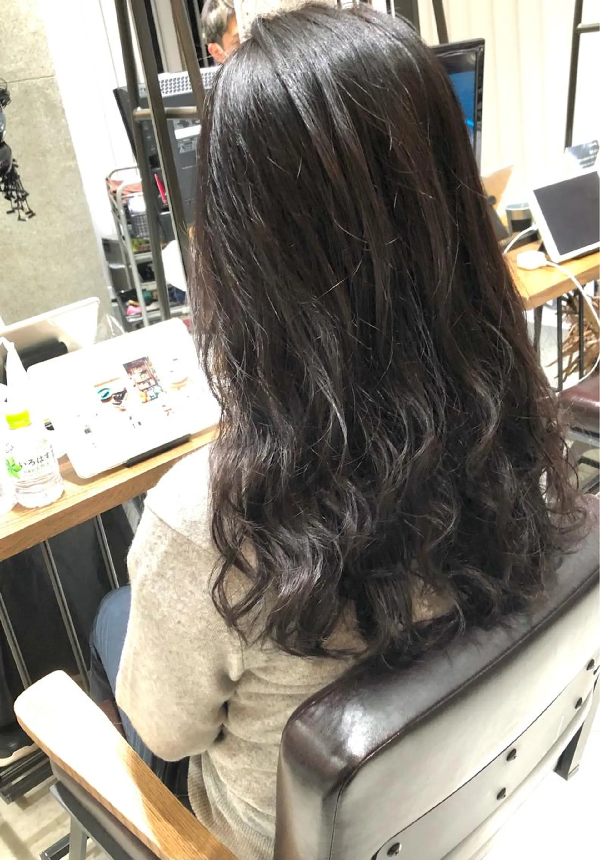 ロング パーマ 🌈透明感カラー 韓 国ヘアこうたろうのヘアスタイル