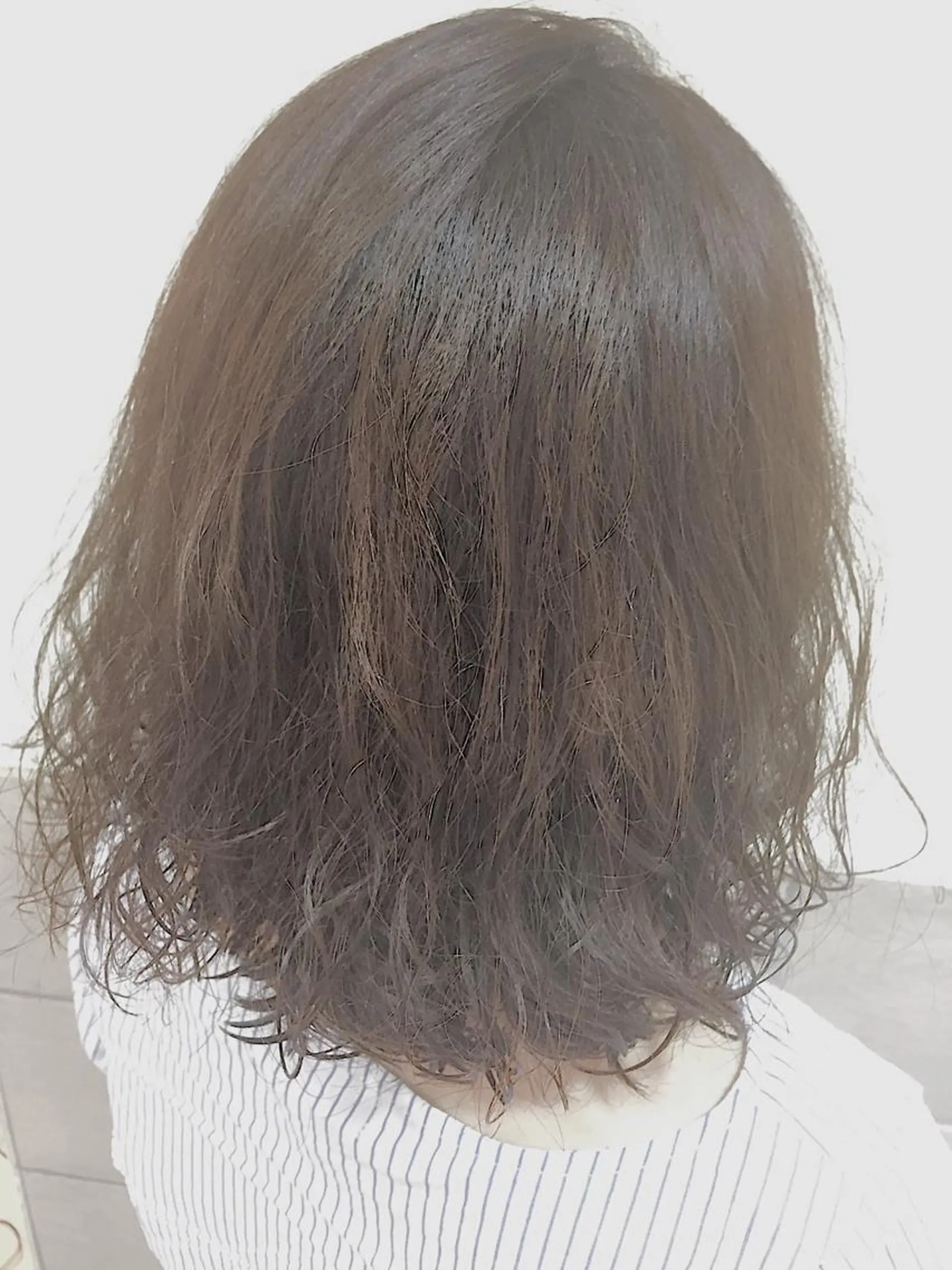 ミディアム カラー パーマ ミディアムパーマ ベージュカラー 透明感カラー 可愛いを作る神 ナオヒロのヘアスタイル