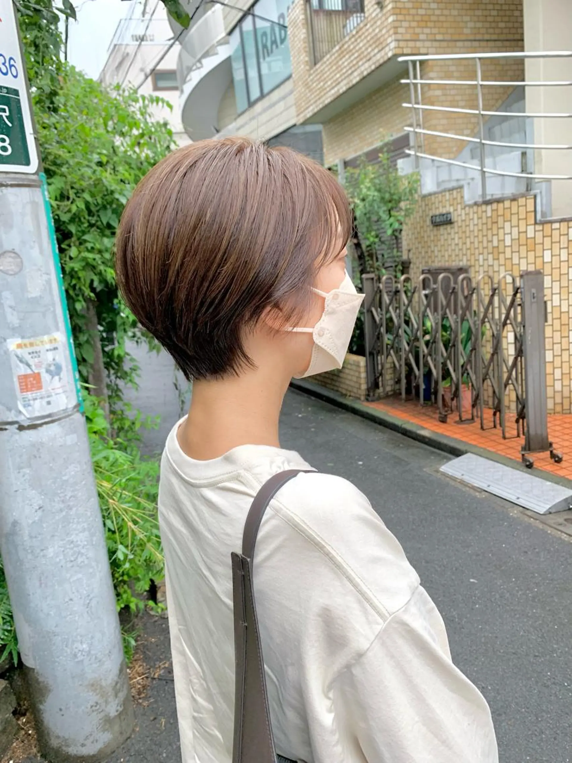 ショート カラー ショートボブ ボブ ショートヘア カット ヘアカラー トリートメント ボブ/ショート/縮毛 /レイヤー/内山翔太のヘアスタイル