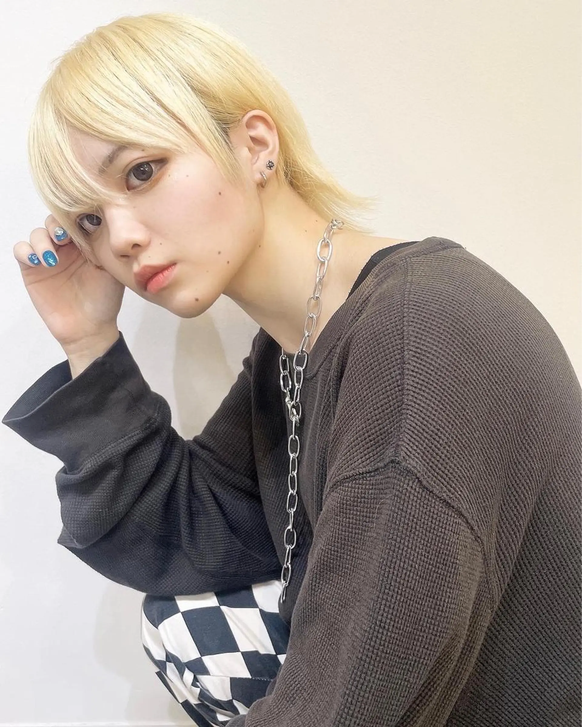 ショート カラー シバタ ショウゴのヘアスタイル