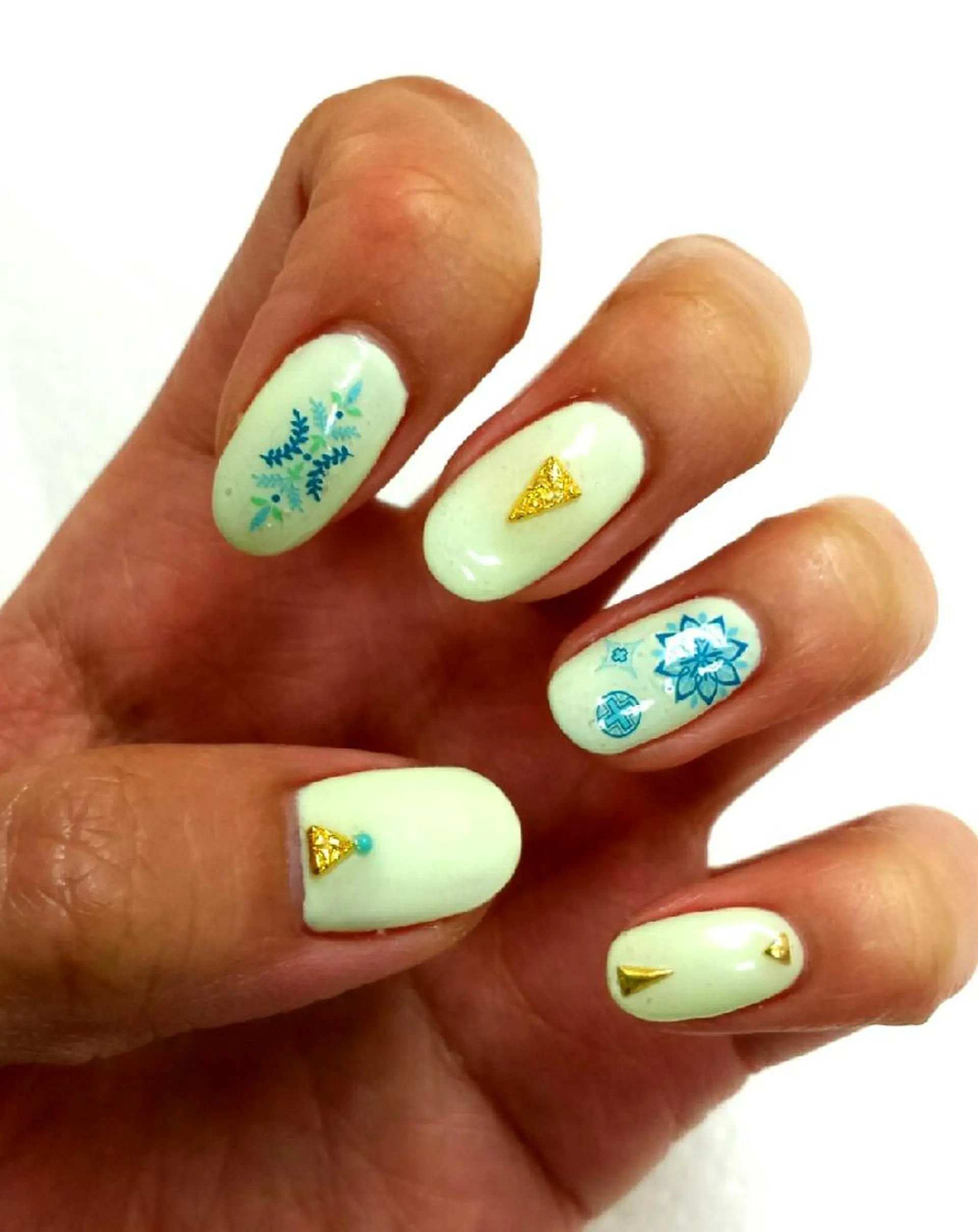 ネイル 河野ちえ (雑誌掲載サロン)のネイルデザイン