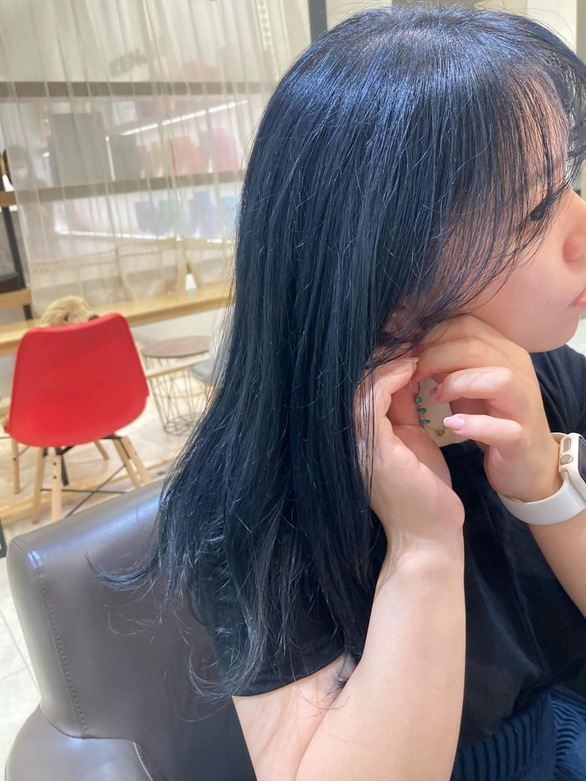 ロング カラー ブリーチ ブルーカラー ネイビーカラー ヘアカラー 野村 さなみ✨ぱっつんボブのヘアスタイル