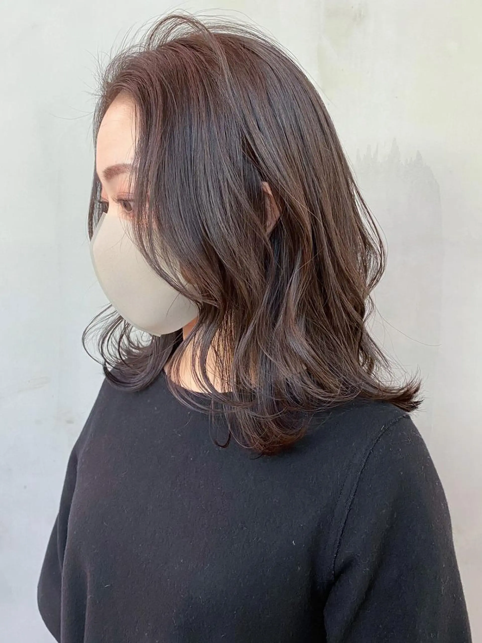 ミディアム カラー グレージュ カット ヘアカラー トリートメント ITby ALBUM 北千住店のヘアスタイル