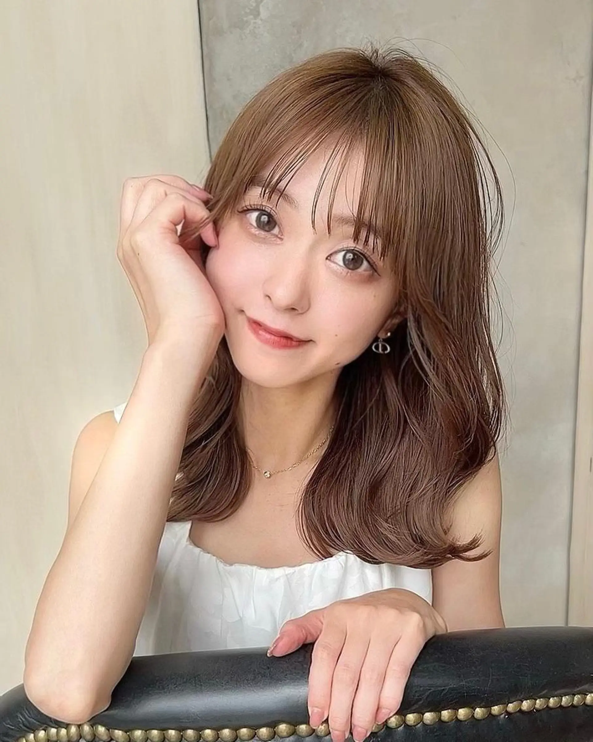 セミロング カラー ベージュカラー ブラウンカラー くびれヘア 髪質改善 縮毛矯正 カット ヘアカラー トリートメント 🧡くびれヘア/前髪 顔周り🧡久原結衣のヘアスタイル