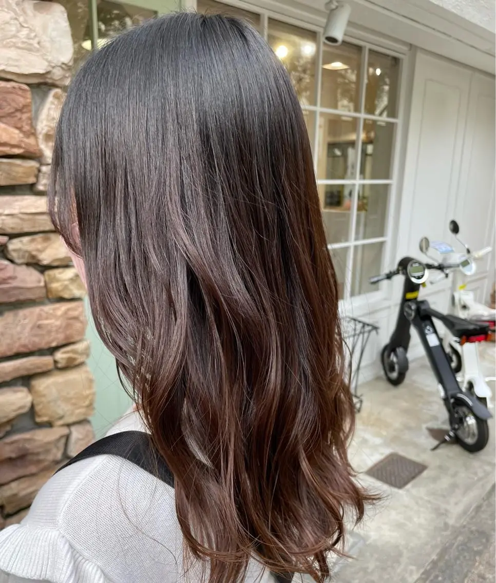 ロング TOMOKI hanareのヘアスタイル