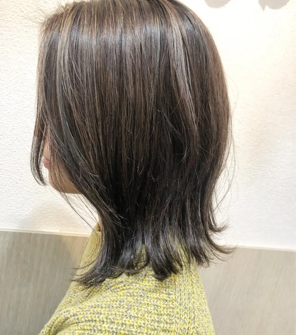 ミディアム カラー グレージュ ハイライトカラー ハイライト 谷口ゆめ/縮毛矯正/ 大人女子/眉ワックスのヘアスタイル