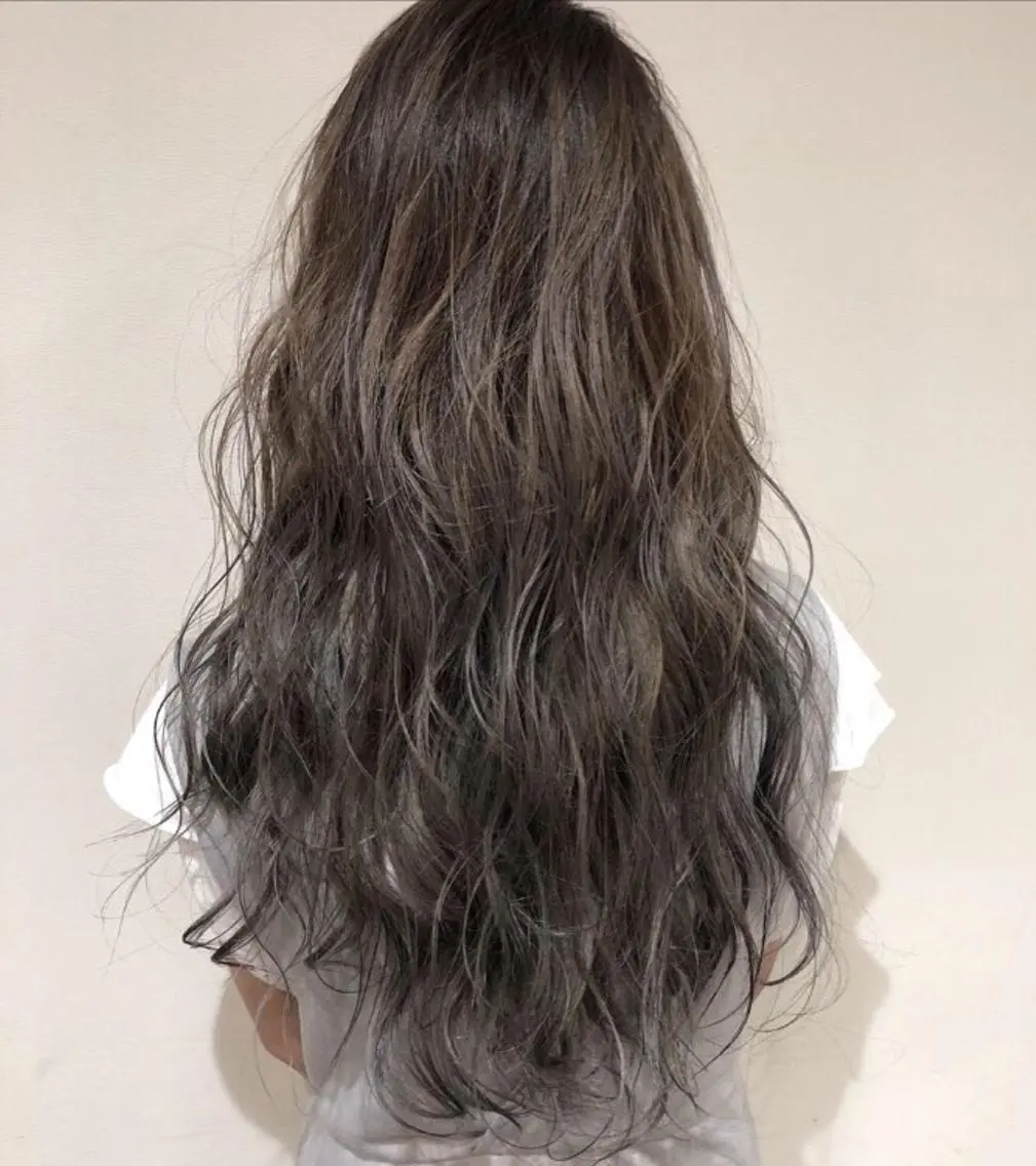 ロング カラー グラデーションカラー 限定クーポン 💕大量更新ブリーチのヘアスタイル