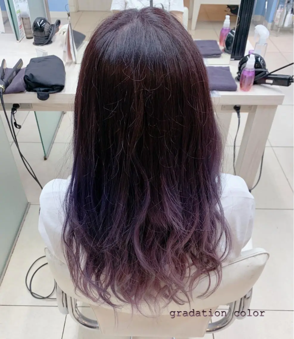 ロング カラー グラデーションカラー パープルカラー ヘアカラー ✂︎レディース のメンズカット屋さんのヘアスタイル