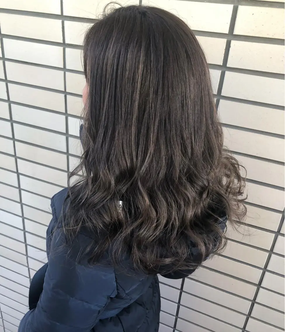 ロング カラー グラデーションカラー ハイライトカラー ハイライト 🤍2nd🤍田所 美希のヘアスタイル
