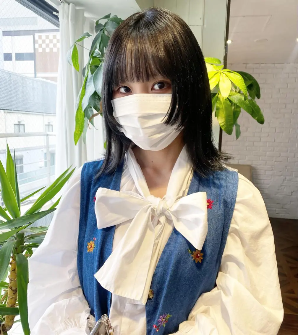 ミディアム カラー ヘアアレンジ ブロンド インナーカラー 顔まわりレイヤー 顔周りカット 韓国風ヘア カット ヘアカラー トリートメント レイヤーカット×髪質 改善🇰🇷シオリのヘアスタイル