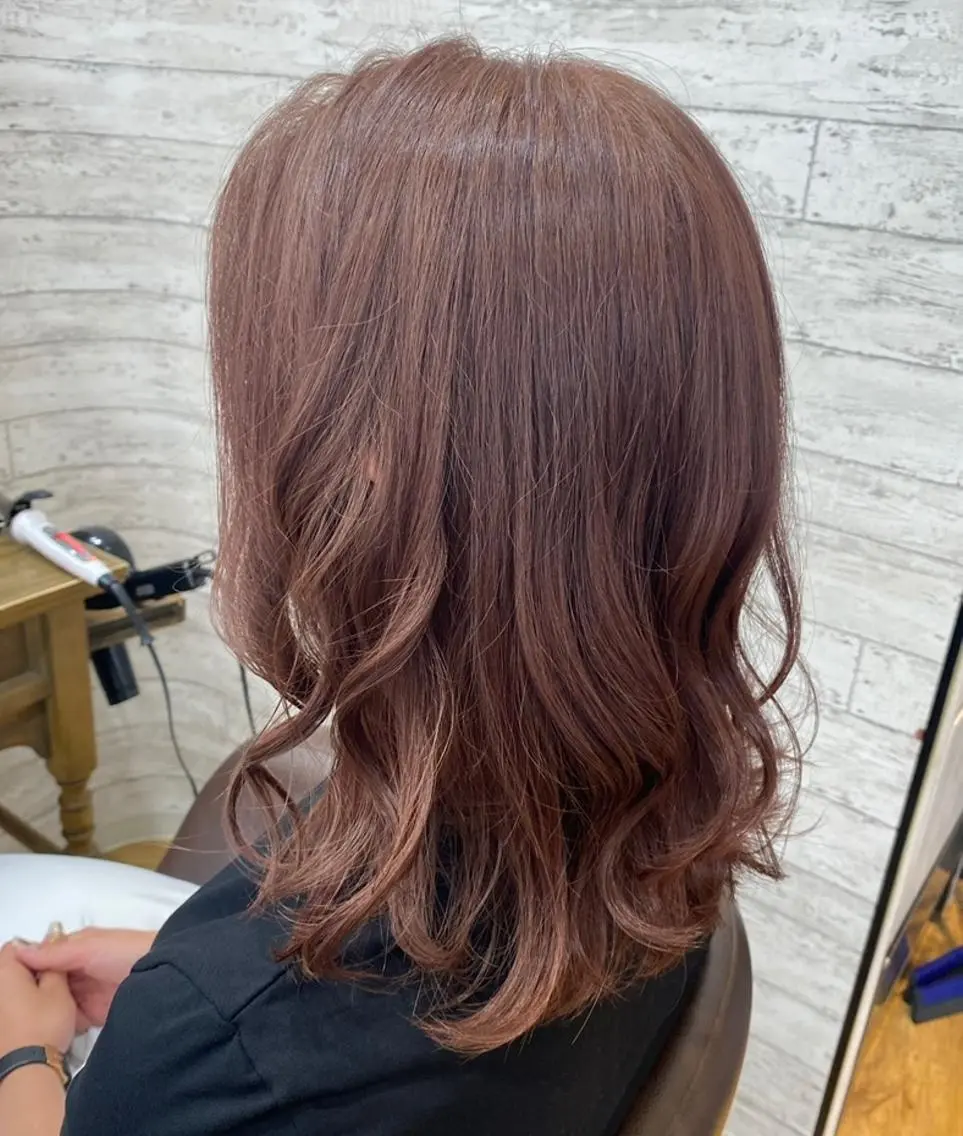 セミロング カラー MANAMI 🥀ウルフカットのヘアスタイル