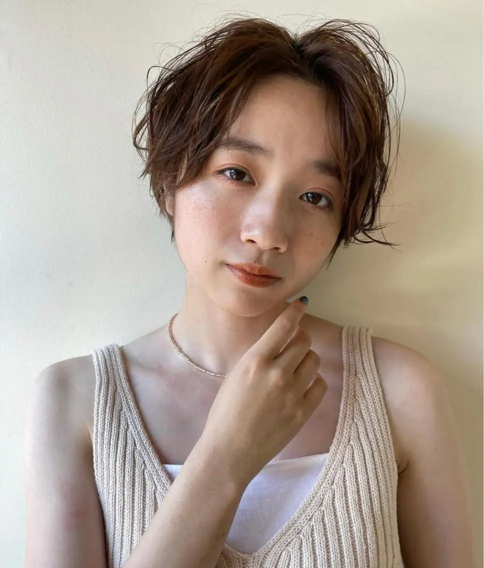 ショート パーマ ヘアアレンジ くびれレイヤー/艶 カラー　MADOKAのヘアスタイル