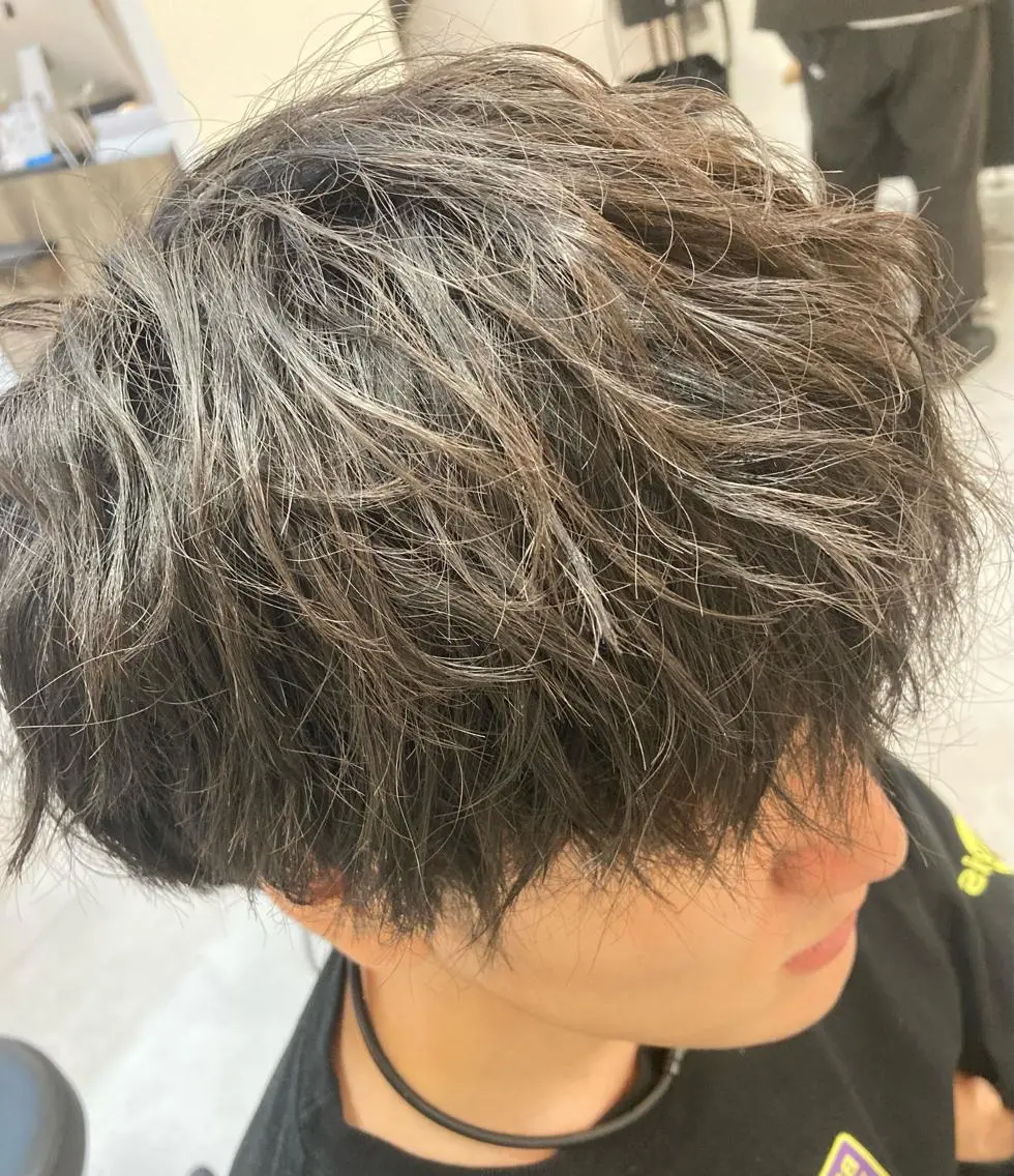ショート カット 三浦 寛都のヘアスタイル