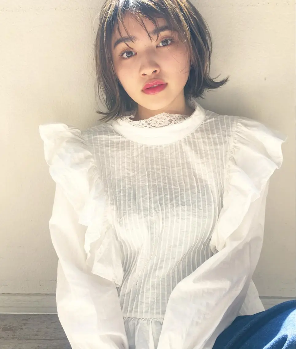 ショート ボブ 外ハネヘア 鎌倉 彩のヘアスタイル