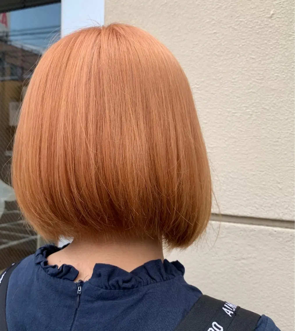 ミディアム カラー オレンジ ウスイ ハルカのヘアスタイル