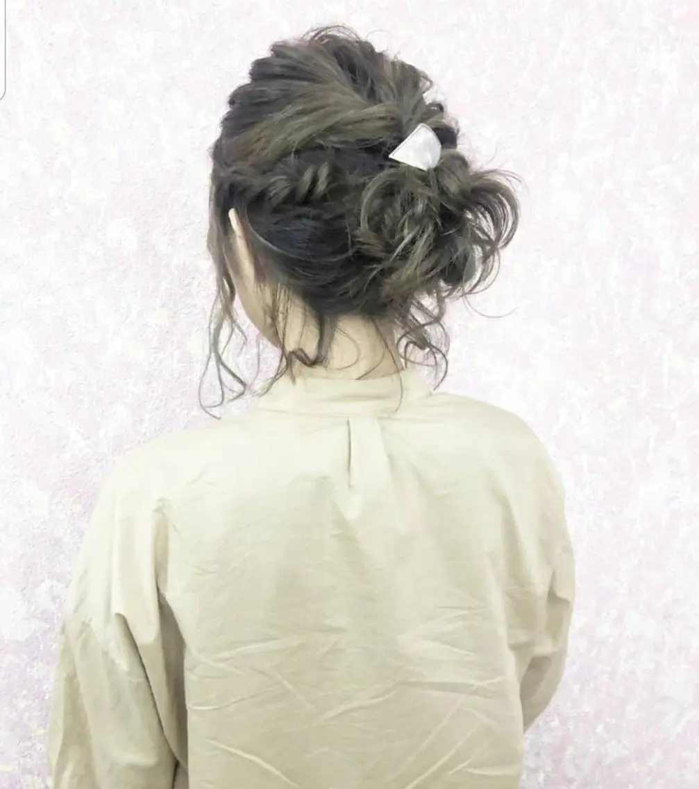 セミロング ヘアセット 🇰🇷透明感×ハイ トーン🌟tomoのヘアスタイル