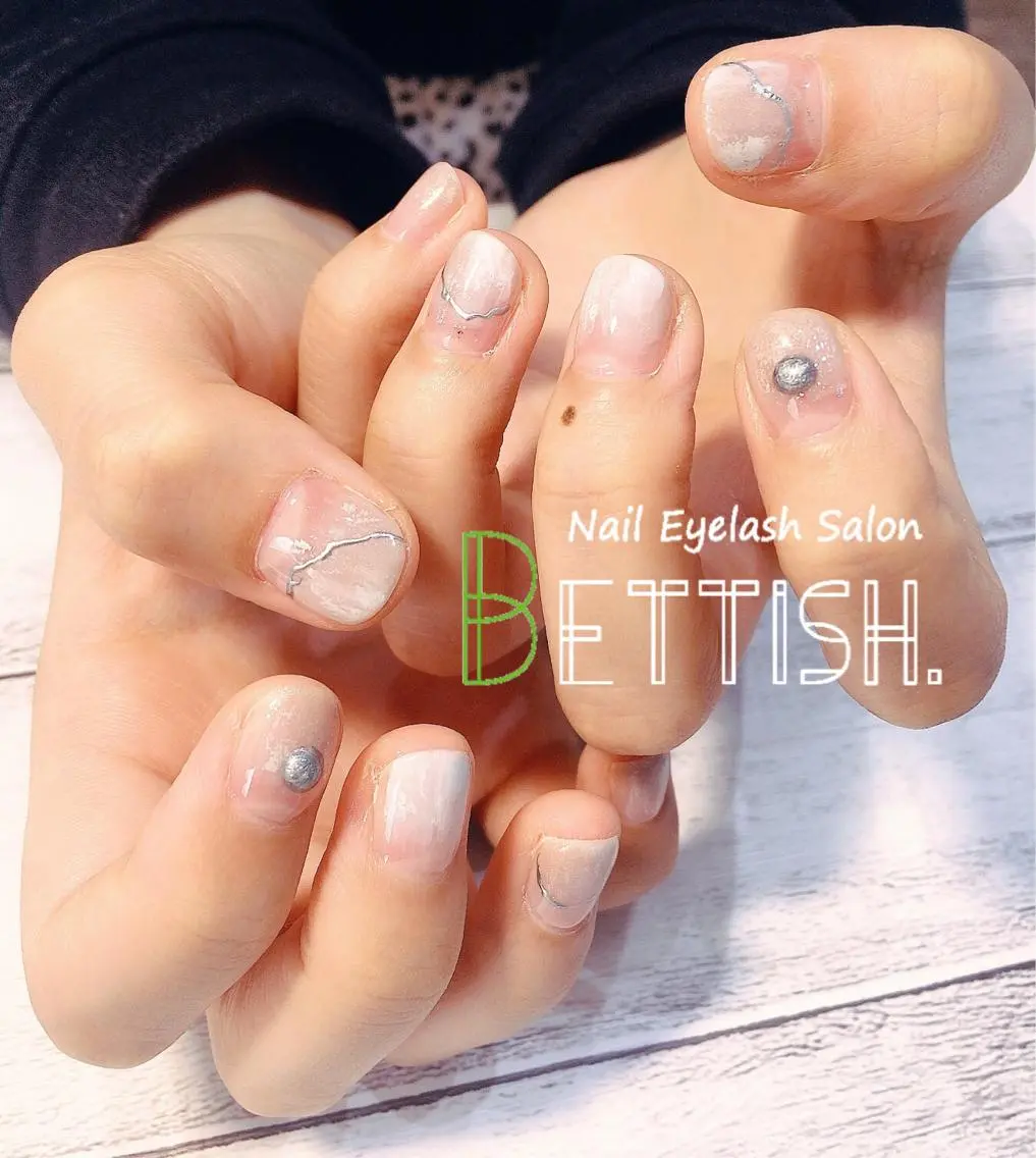 ネイル ニュアンスネイル ショートネイル BETTISH. KUMIKO☺︎︎のネイルデザイン