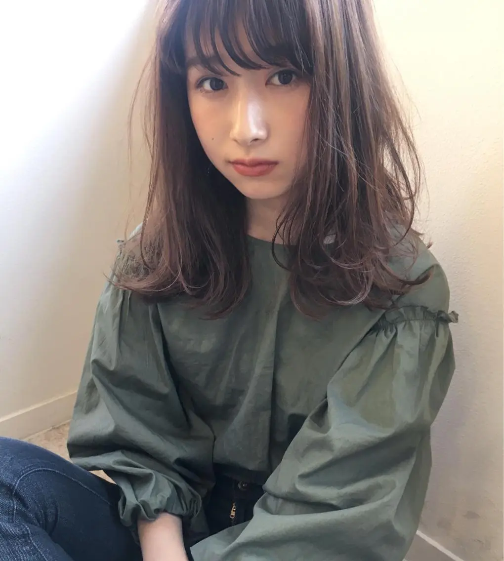 ロング ロング 鎌倉 彩のヘアスタイル