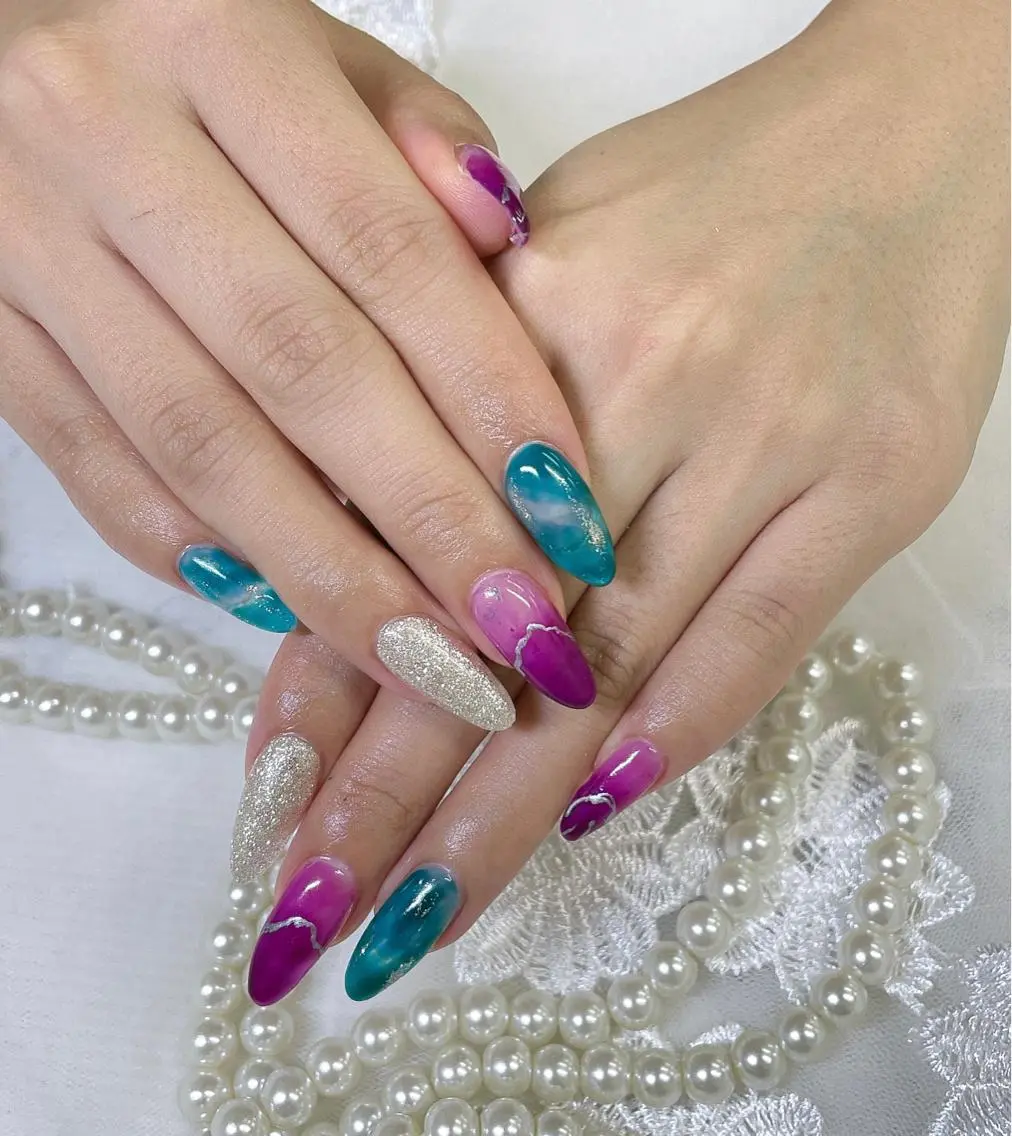 ネイル ハンドネイル ハンドケア 🦋 MiKi 🦋 ネイルサロンのネイルデザイン