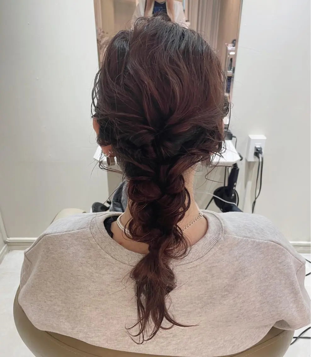 ロング 近野 美月のヘアスタイル