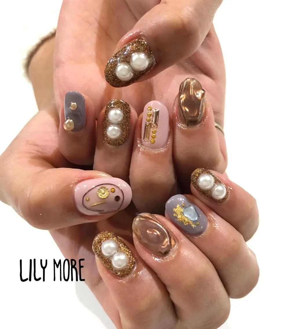 ネイル ブラウン ミラーネイル Lily closetのネイルデザイン