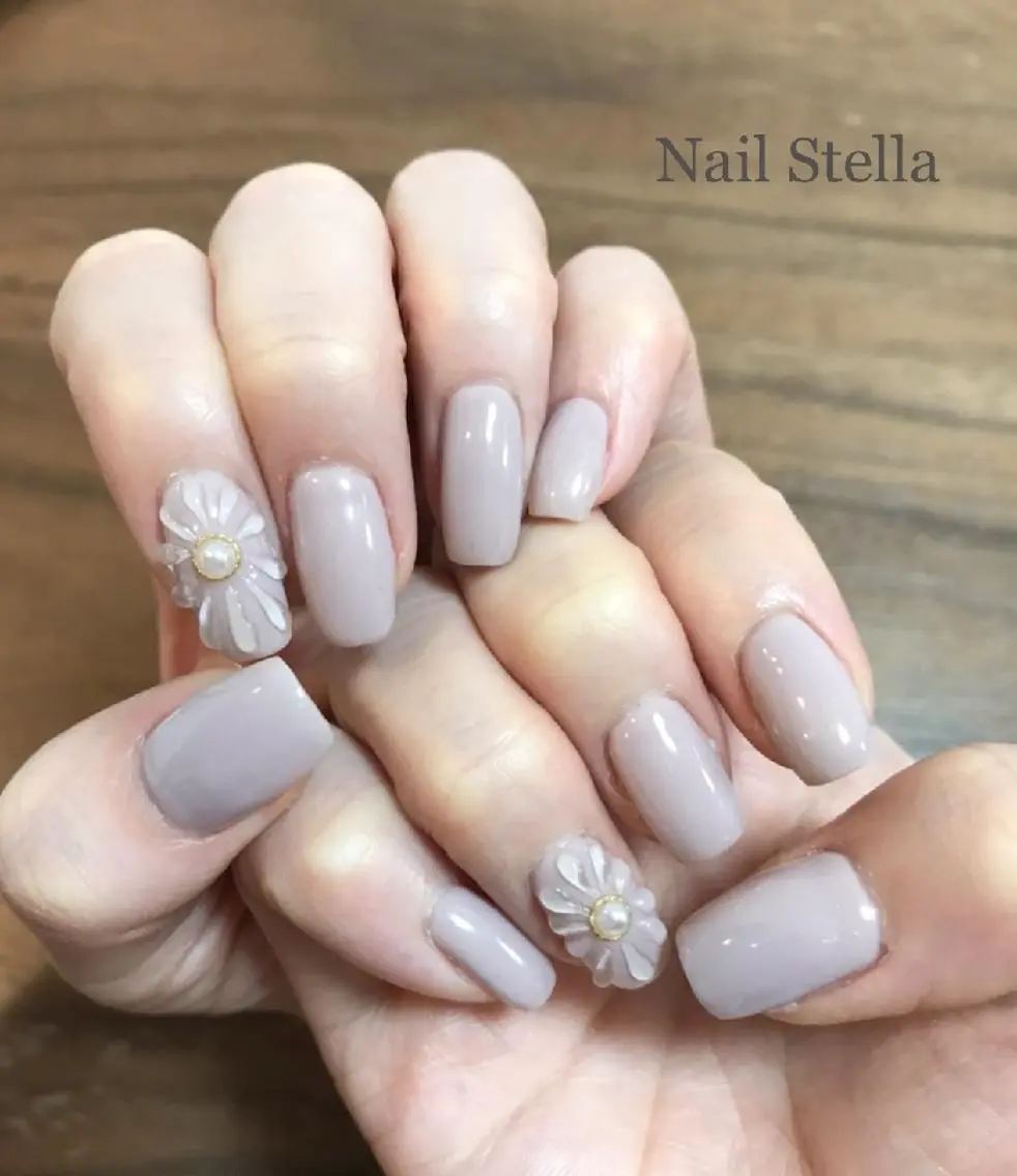 ミディアム カラー ネイル ワンカラーネイル ハンドネイル nailStella KOKOIST取扱店のネイルデザイン