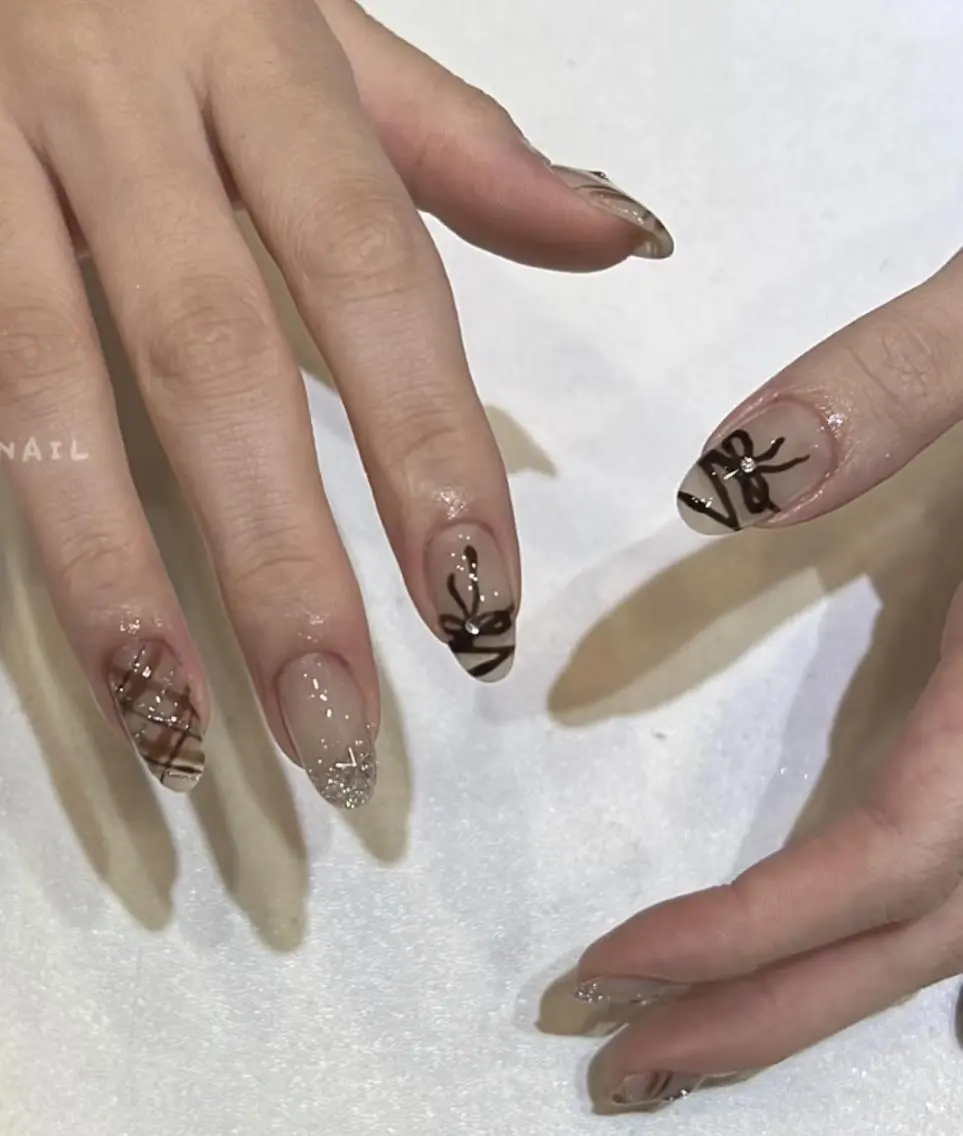 ネイル ハンドネイル ハンドケア 🍑 momo_nailのネイルデザイン