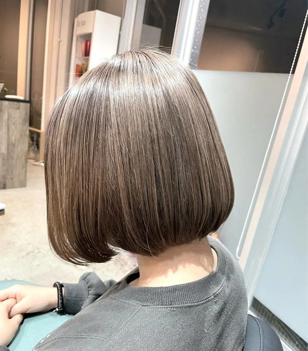 ショート カラー カット ヘアカラー トリートメント ✨髪質改善/ハイトー ン/艶髪高山のヘアスタイル