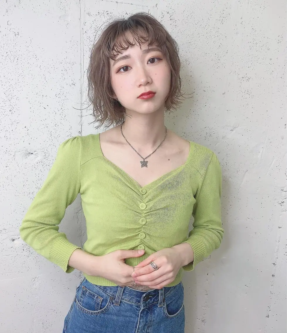 ショート 透明感ハイトーン🦄 キラ🌈のヘアスタイル
