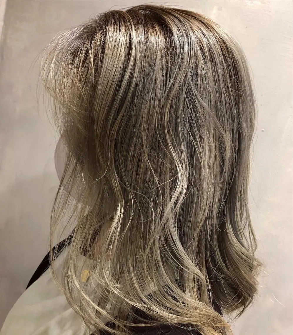 セミロング カラー 髪質改善⭐️ 桜場のヘアスタイル