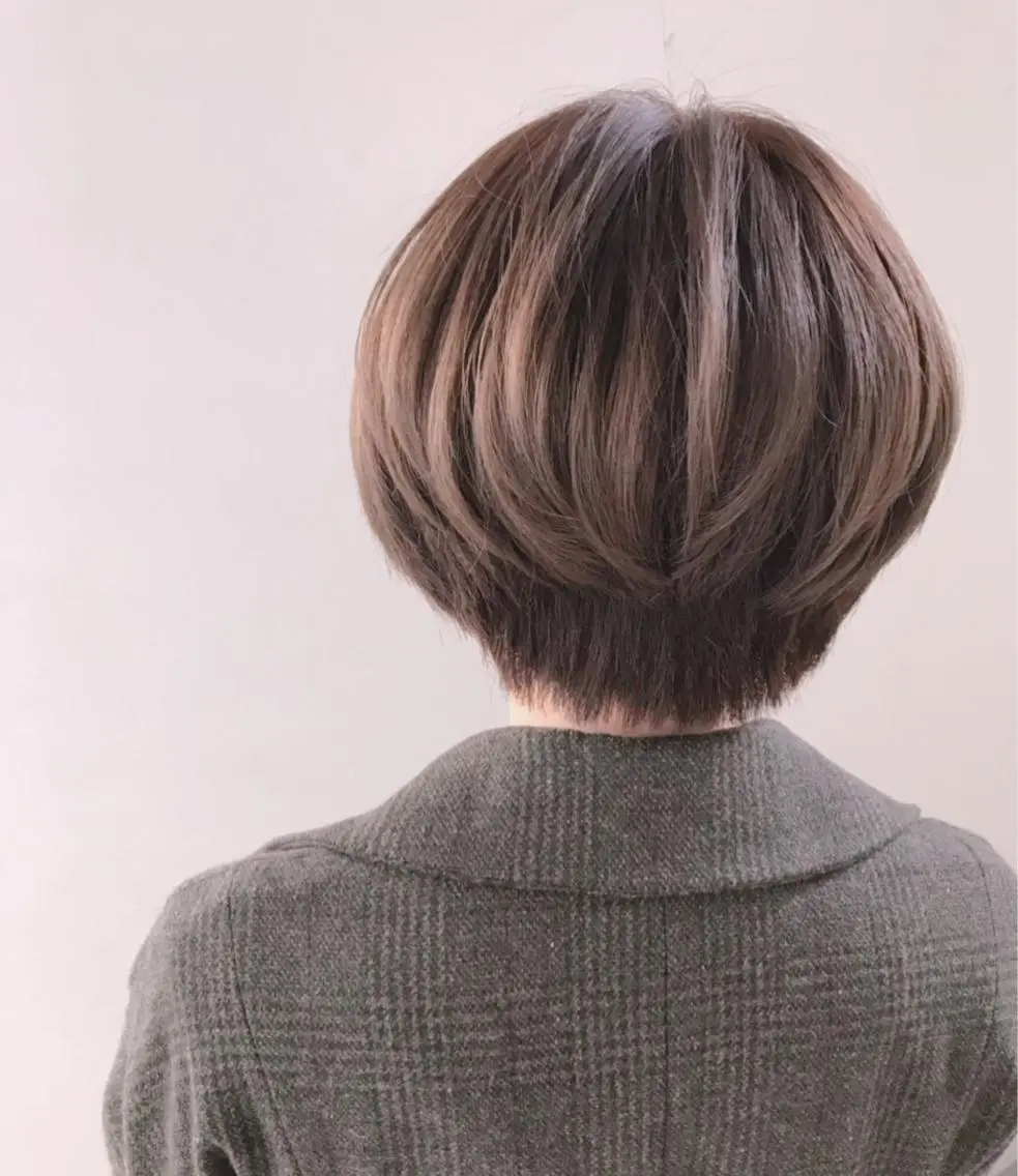 ショート カラー カット ヘアカラー トリートメント 松川 智行のヘアスタイル