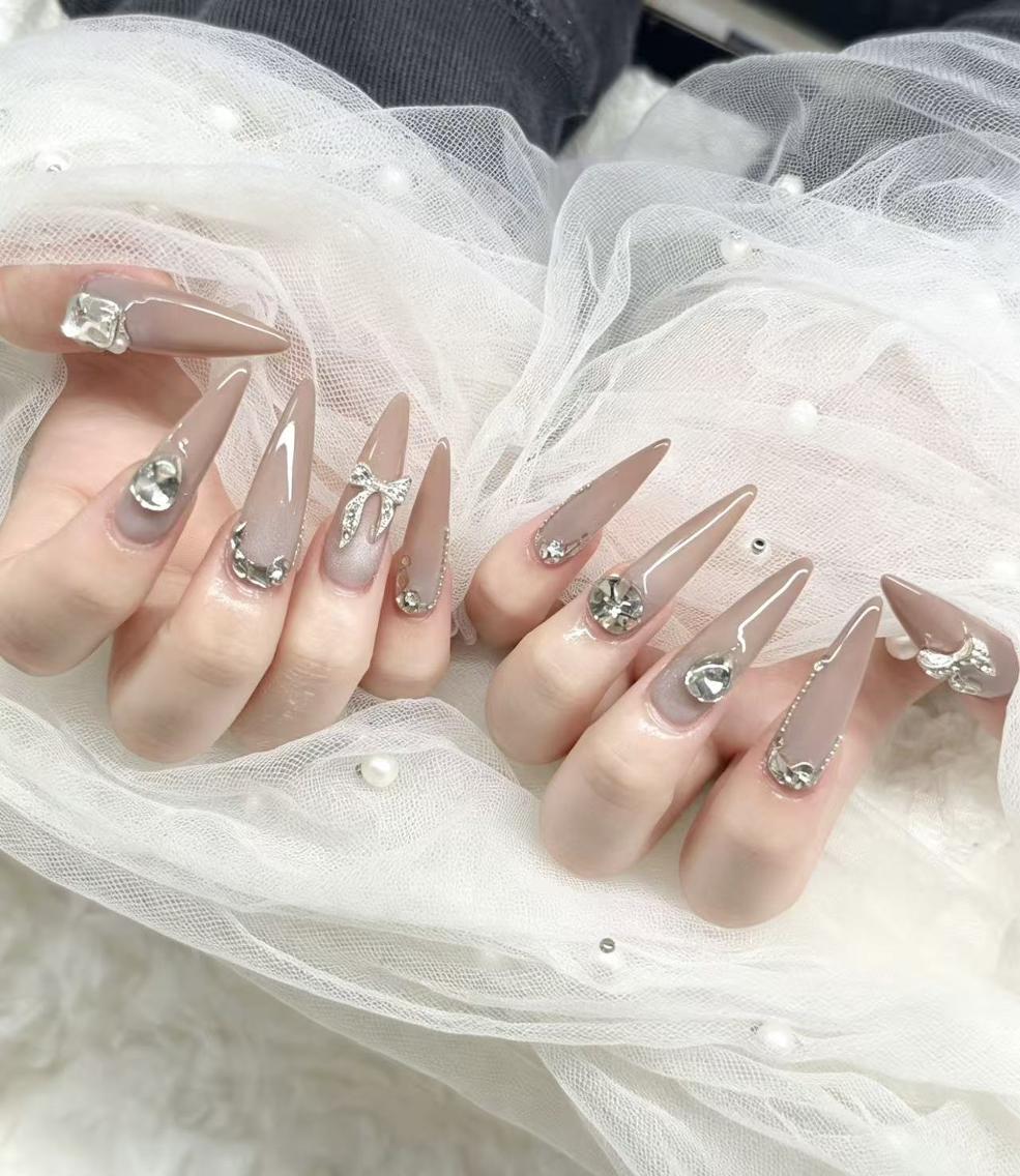 ロング 韓国風ヘア ロング ハンドネイル 清水 美穂のネイルデザイン