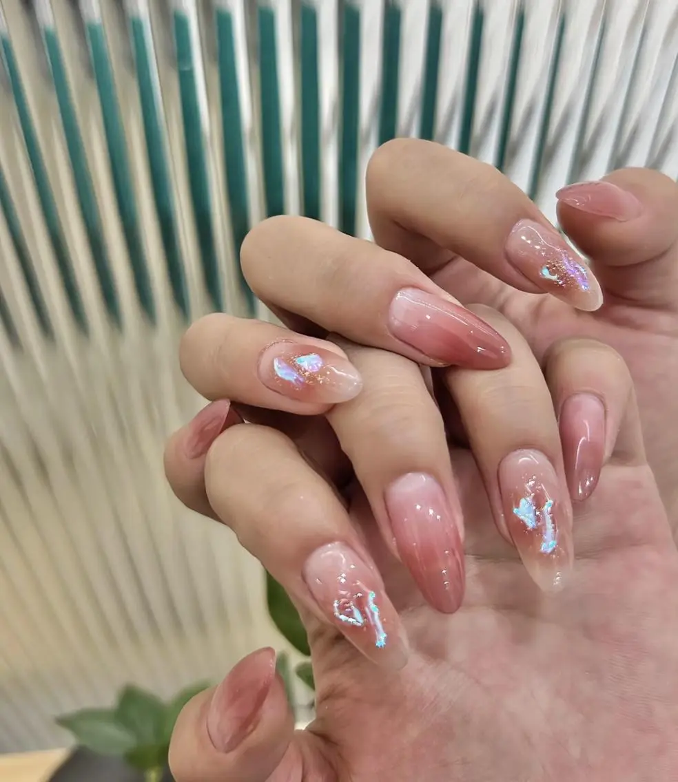 ネイル ハンドネイル 🎀 Ayaka_nailのネイルデザイン