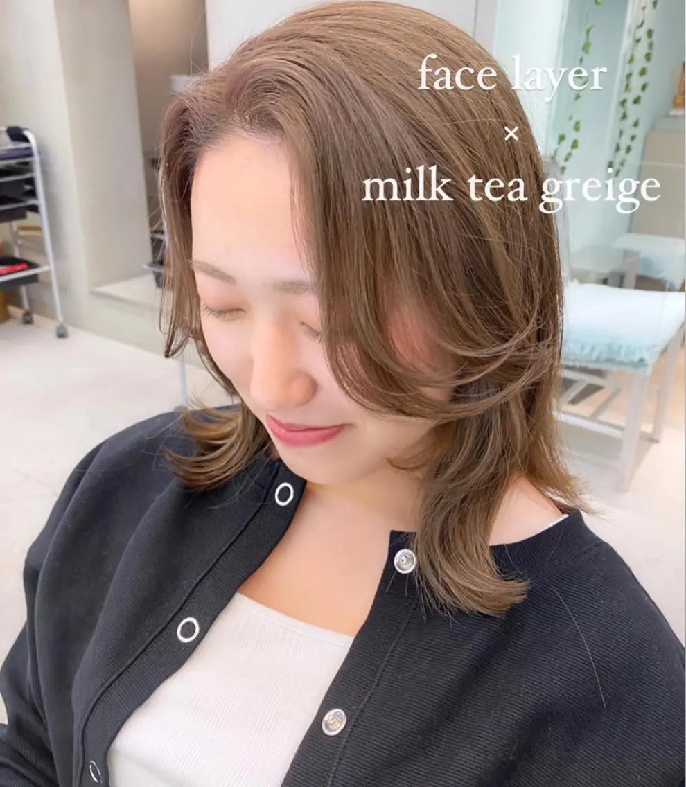 ミディアム カラー 岡野 静華のヘアスタイル