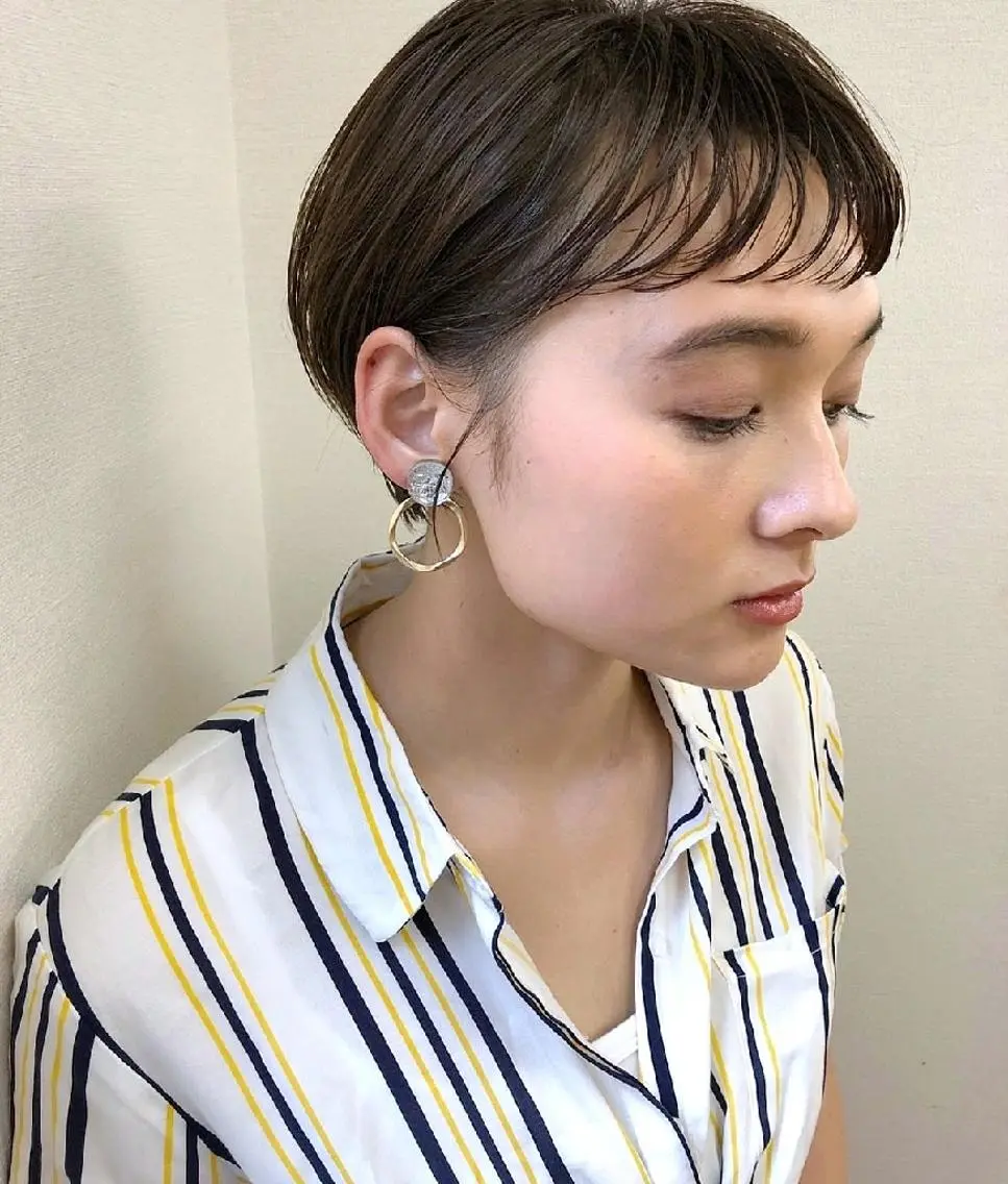 ショート ホリウチ ユキエのヘアスタイル