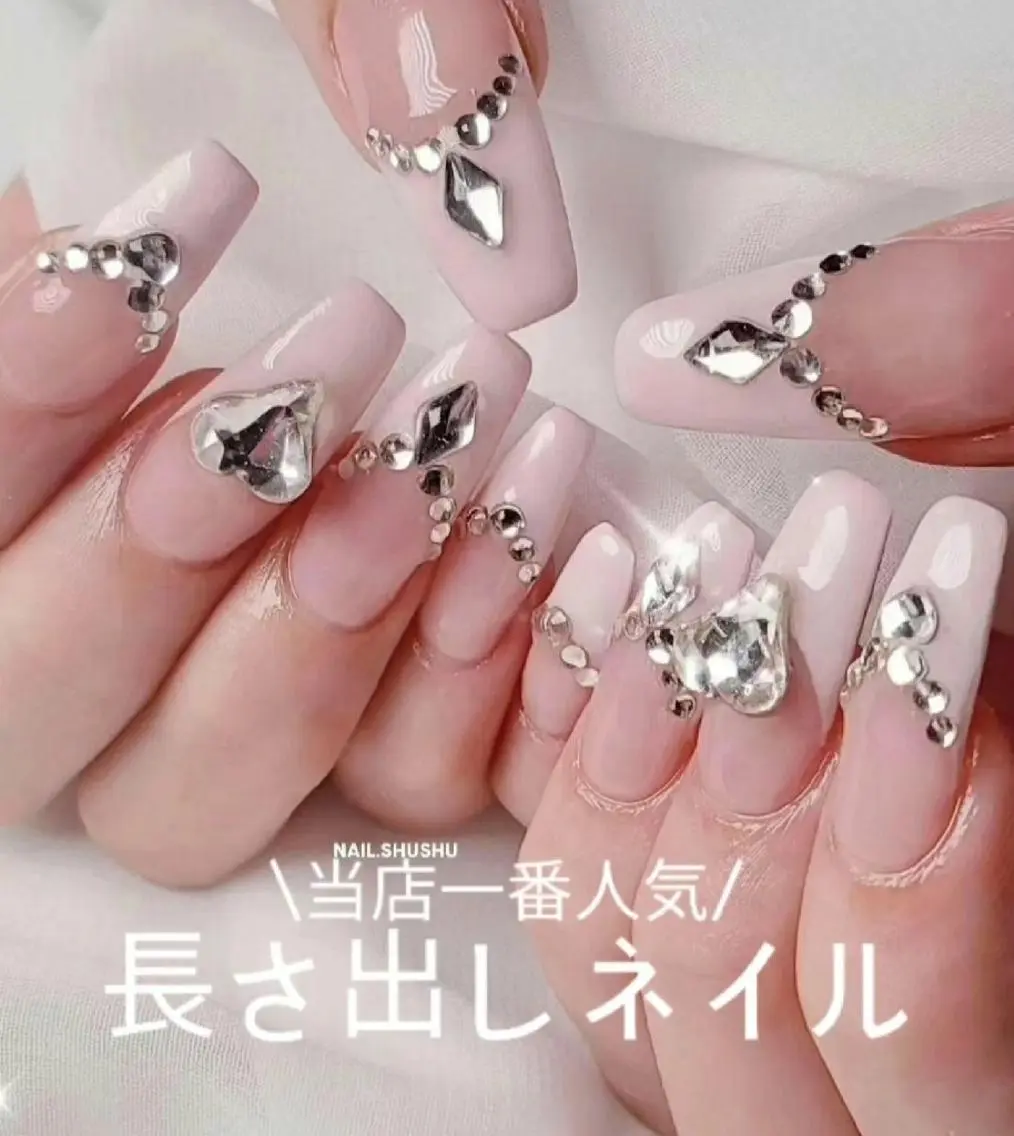 ネイル 持ち込み ニュアンスネイル ワンカラーネイル シンプルネイル 夏ネイル 3dパーツ/流行り 👧shushu❤️のネイルデザイン