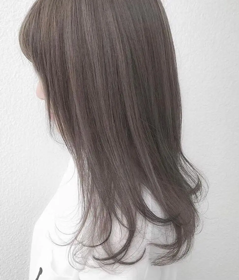 セミロング カラー カット 縮毛矯正 Sanctuary 南森町店のヘアスタイル