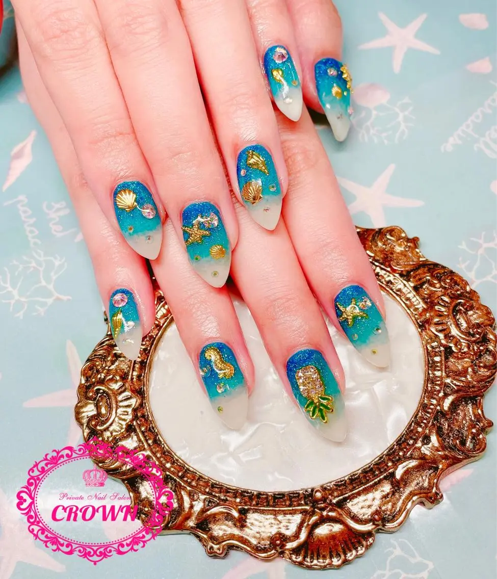ネイル ハンドネイル CROWN プライベートサロンのネイルデザイン