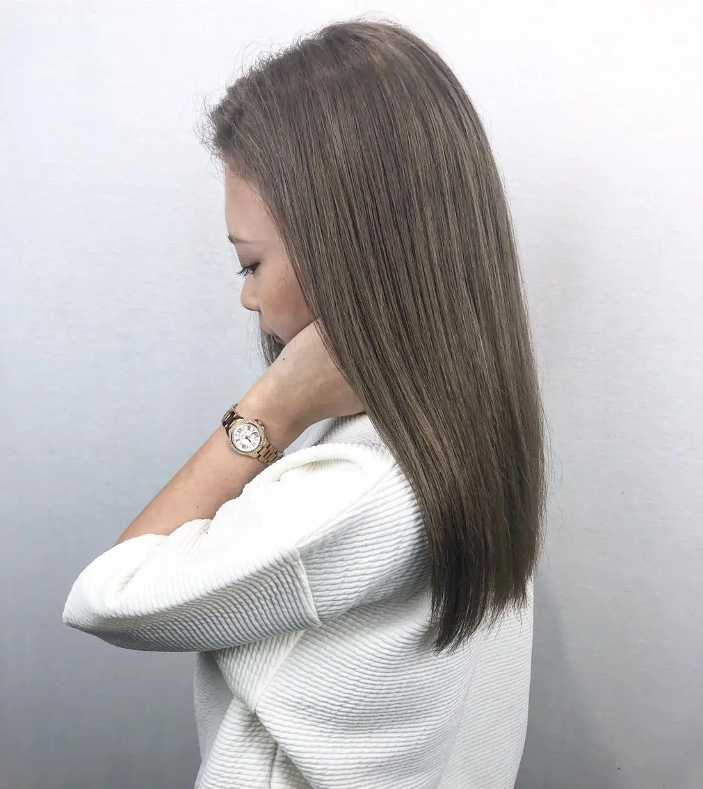 ロング カラー ベージュカラー ハイトーンカラー ホワイトベージュ ヘアカラー 🤍2nd🤍田所 美希のヘアスタイル