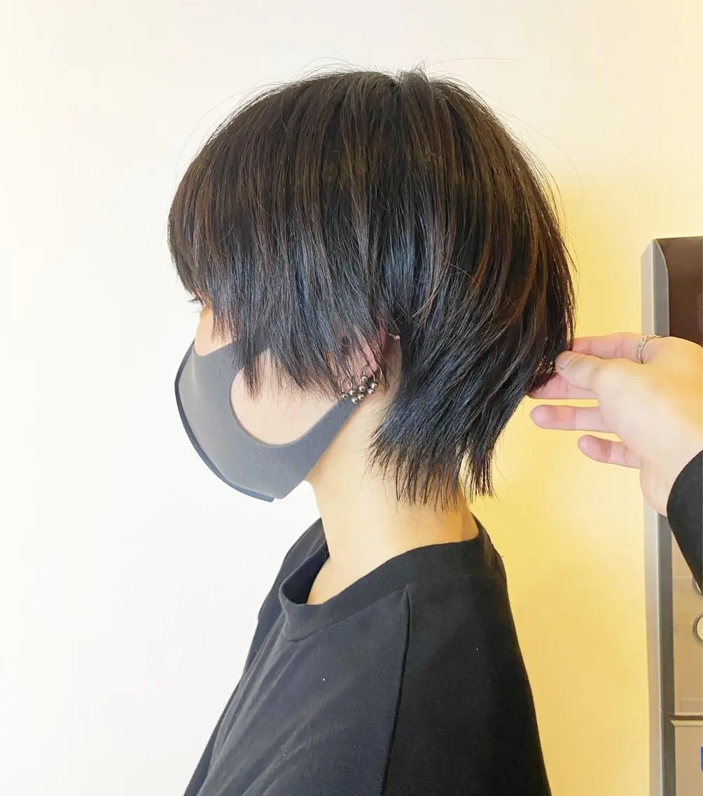 ショート カット トリートメント 大阪ウルフカット ハッシュカットのヘアスタイル